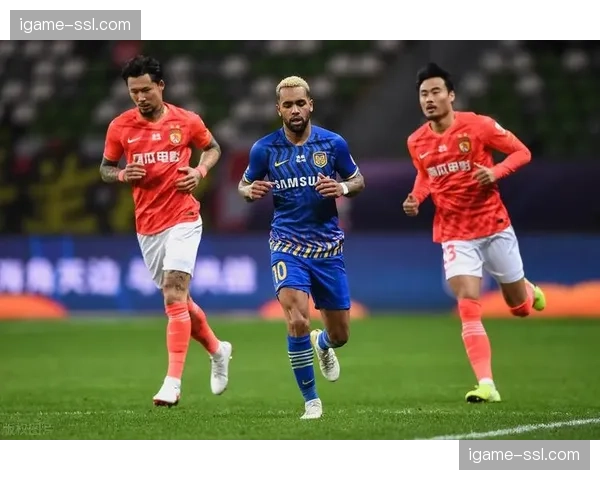 球员评分：雷恩中场获得满分10分，一传一射主导比赛