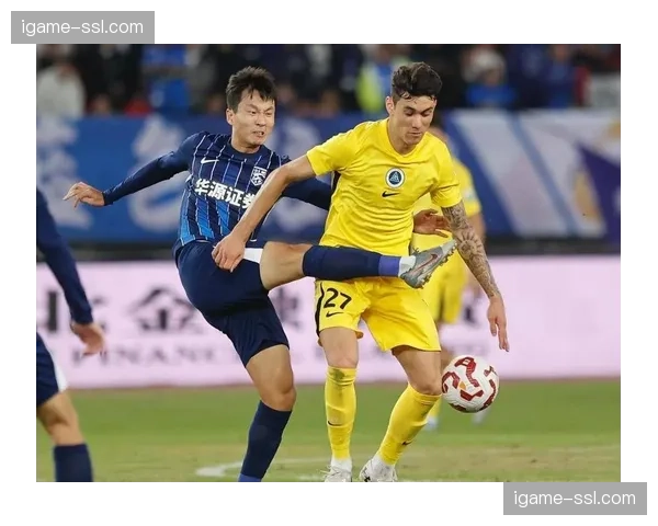 【2026年4月中超联赛·赛后·战报山东泰山2-2战平上海海港，两队全场射门数合计达35次