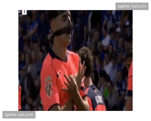 巴萨2-0赫塔费豪取联赛9连胜，佩德里手术刀直塞助攻费尔明破门